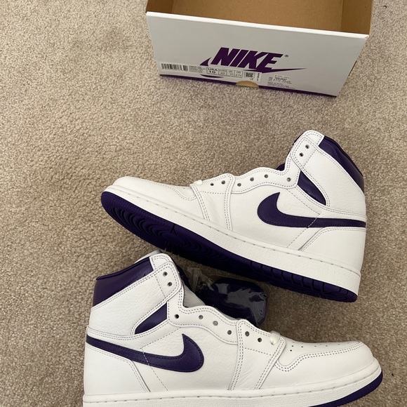 Nike Air Jordan 1 Retro High Shoes Court Purple Womens Sz 10 Mens 8.5 CD0461-151 - Picture 4 of 5